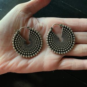 Maya Jewelry Kaleidescope earrings in white brass.